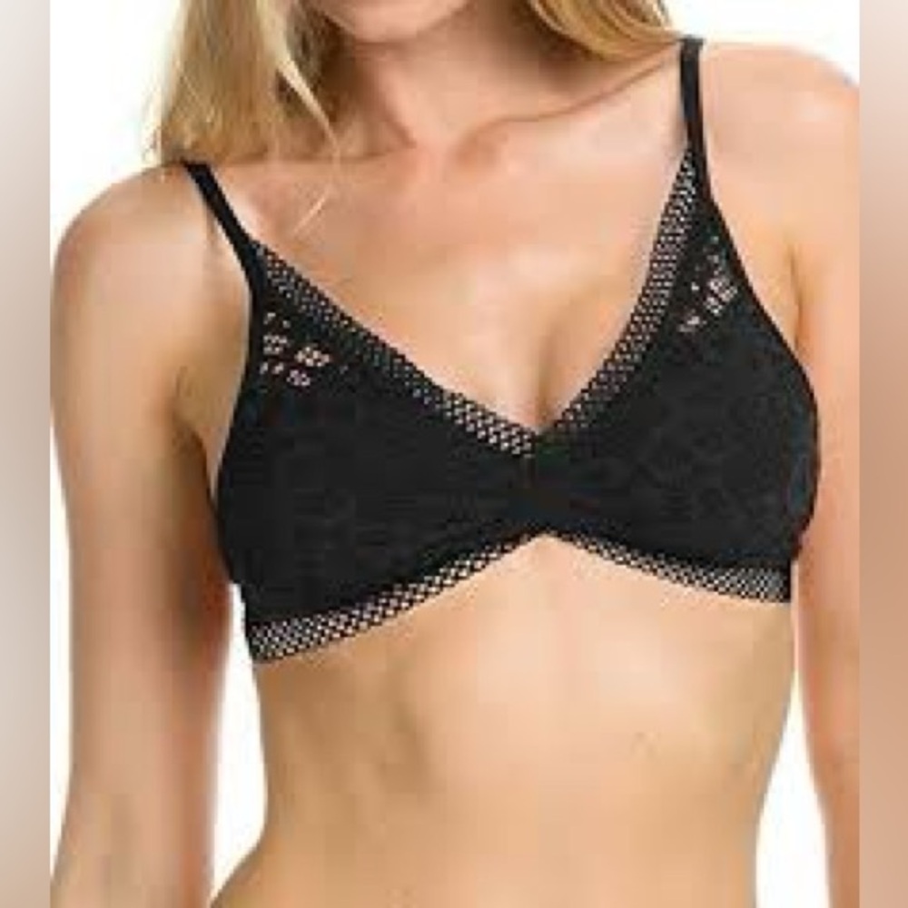 New Becca Black Lace Crochet Bikini Top Size D Tie Back